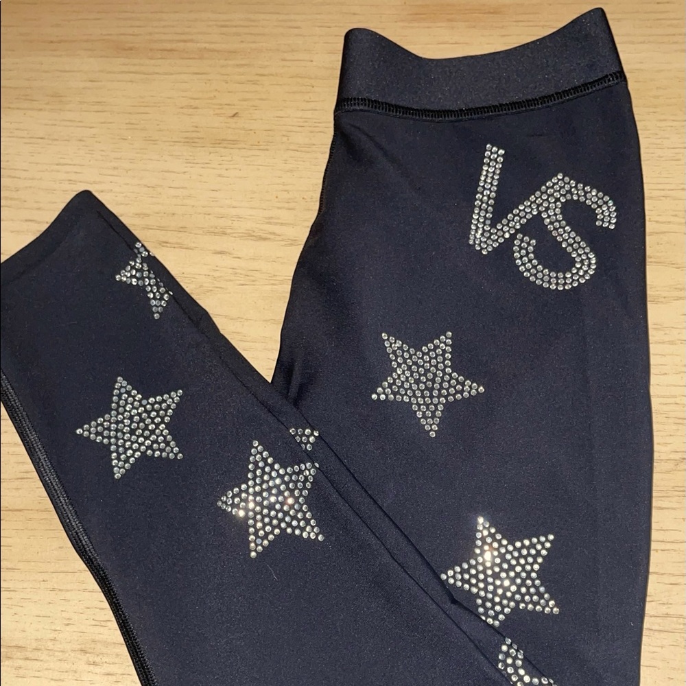Victoria Secret Sport black leggings.